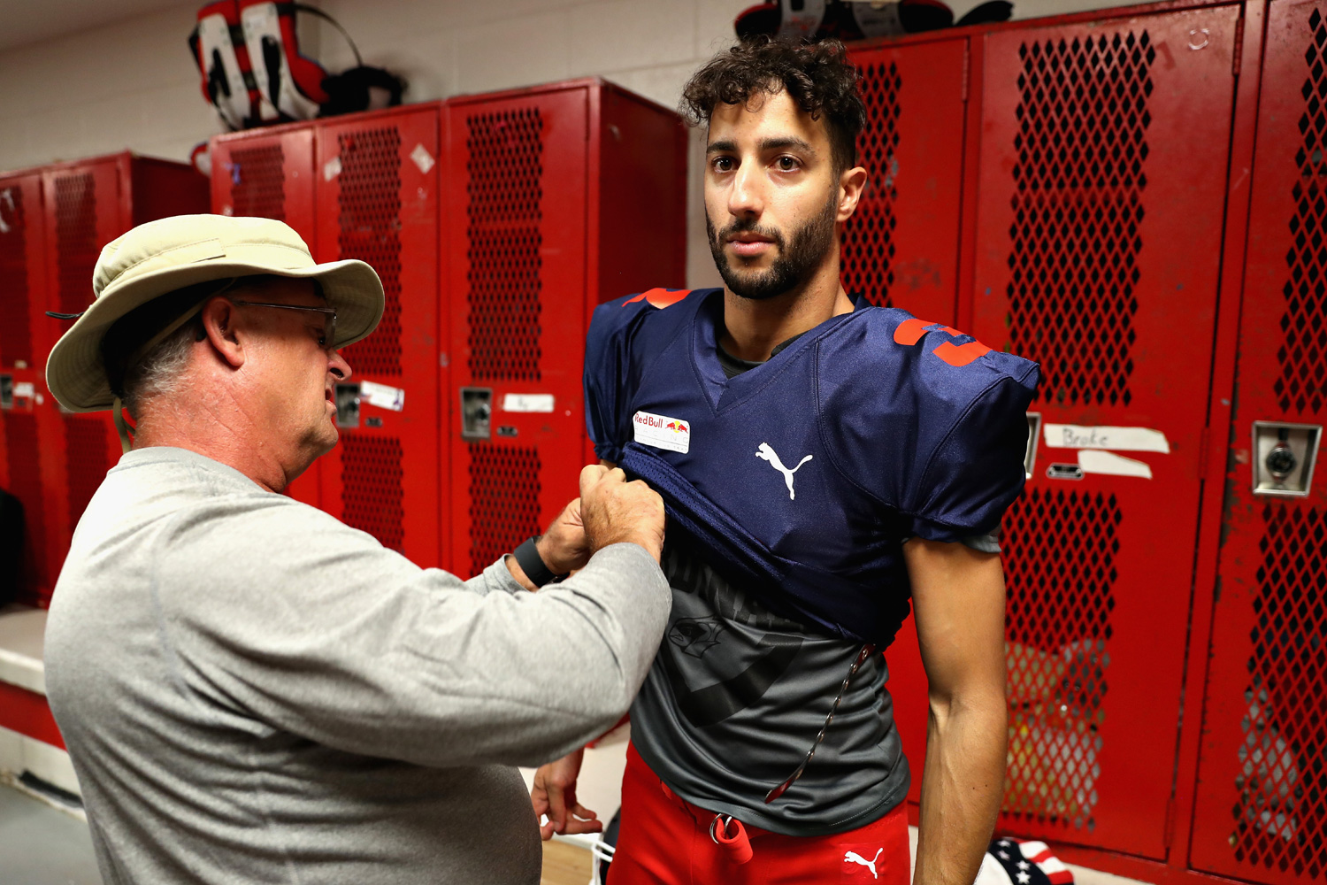 red_bull_longhorns_04 | Vezess | Vezess