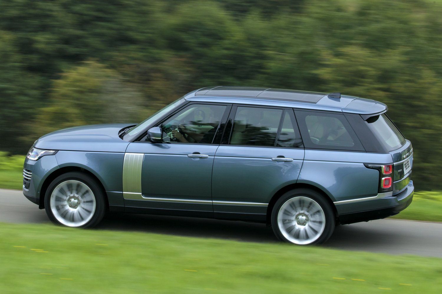 Megújult a Range Rover 21