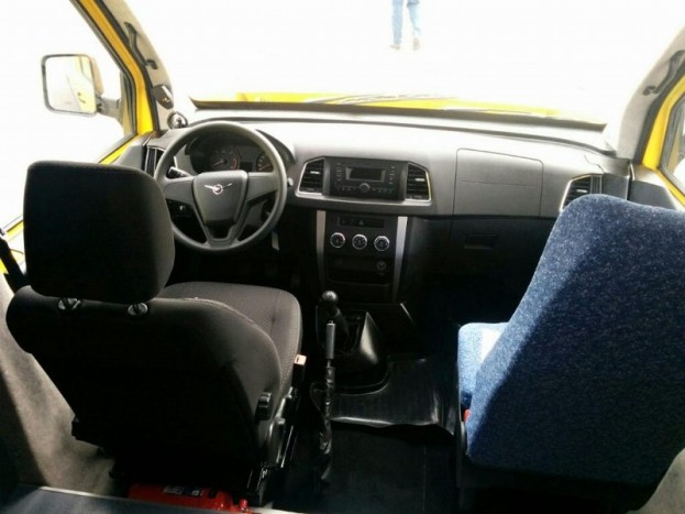 UAZ viheti a gyerekeket iskolába 2 | Vezess UAZ viheti a gyerekeket iskolába 2