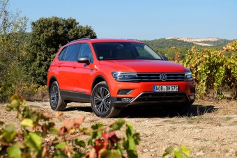 Hét ülés kell, de ciki az egyterű? Itt a megoldás: VW Tiguan Allspace