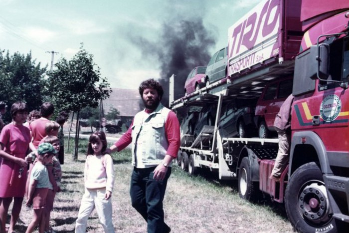 Wartburg rabláshoz, Mustang csákány alá 1 | Vezess Wartburg rabláshoz, Mustang csákány alá 1