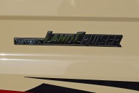 Régen minden jobb volt? Toyota Land Cruiser 83