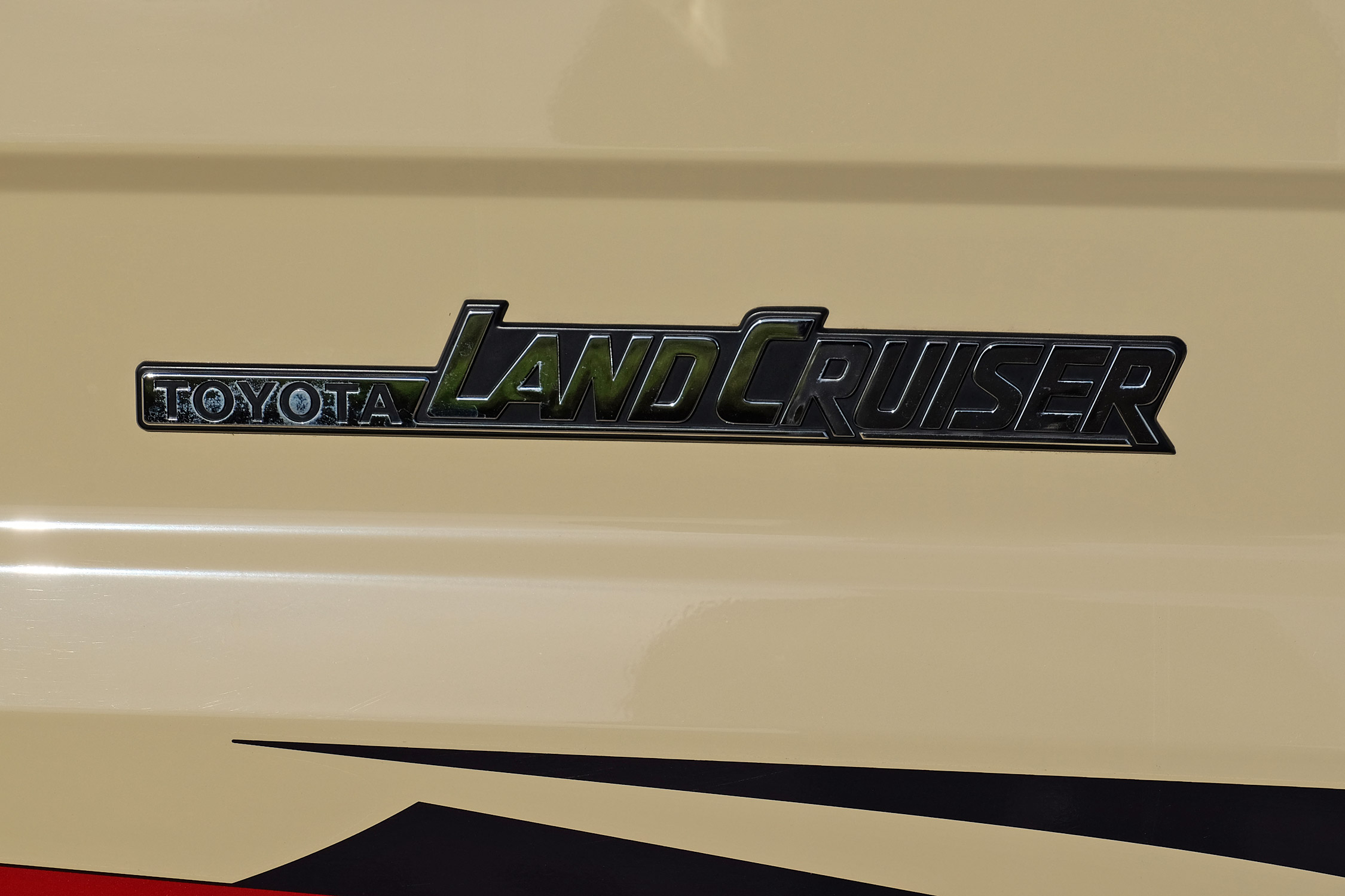 Régen minden jobb volt? Toyota Land Cruiser 13