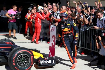 F1: Hamilton szerint helyes volt Verstappen büntetése