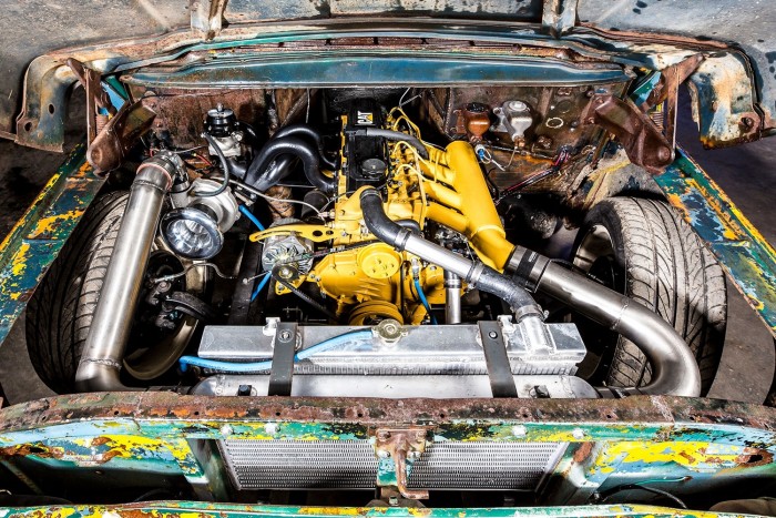 Meglepő motor került ebbe a pusztuló Fordba 7 | Vezess Meglepő motor került ebbe a pusztuló Fordba 7