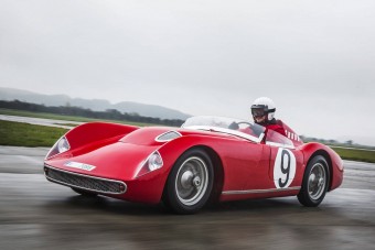 Csak kettő létezik ebből a Škoda versenyautóból