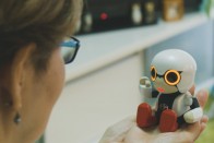 Ne légy magányos karácsonykor, vegyél házi robotot! 16