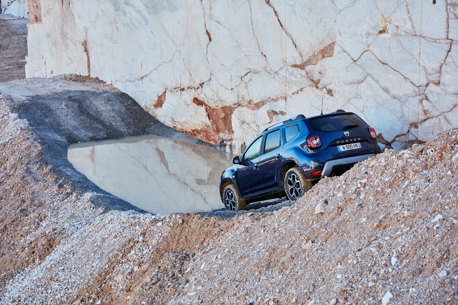 Mindent elmondunk a vadonatúj Dacia Dusterről! 65