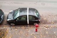 Ez a magyar autós sem parkol többé a vonalra 6