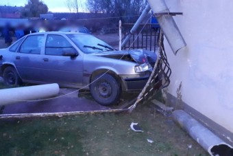 Dezső bepiált, egyből összetörte a lopott verdát