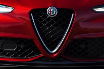 Minden Alfa Romeo elektromos lesz