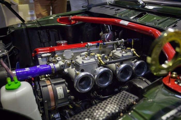 Jól áll a 02-es BMW-nek a japán tuning 6