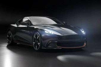 Feketében búcsúzik az Aston Martin Vanquish