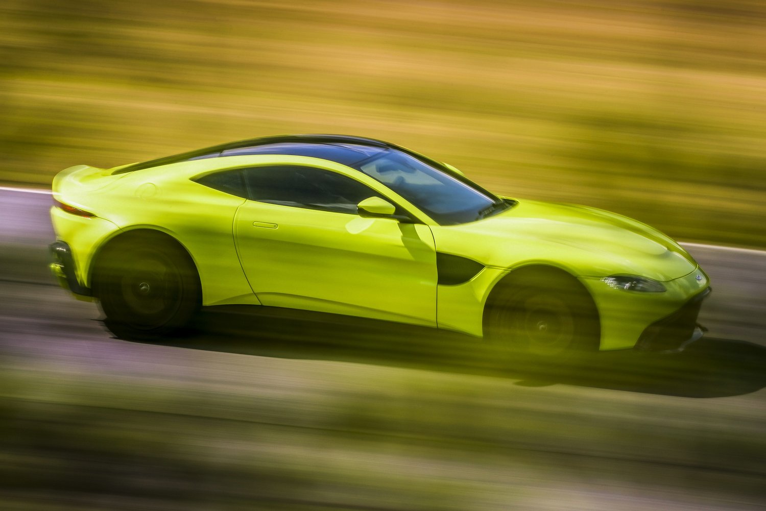 Aston Martin Vantage: olyat tud, mint eddig soha 10