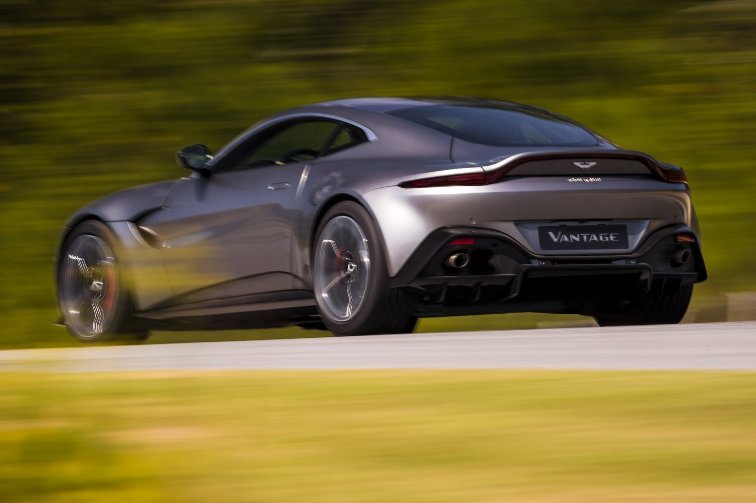 Aston Martin Vantage: olyat tud, mint eddig soha 29