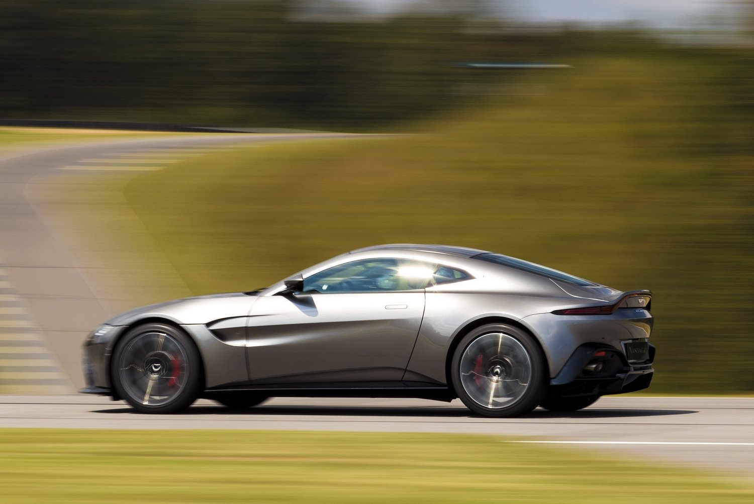 Aston Martin Vantage: olyat tud, mint eddig soha 31