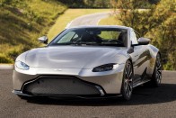Aston Martin Vantage: olyat tud, mint eddig soha 90