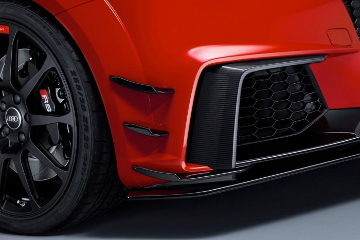 Dögös ruhát kapott a magyar Audi 7