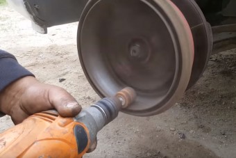 Szürreális élmény ezt a házi fékdobszabályozást látni