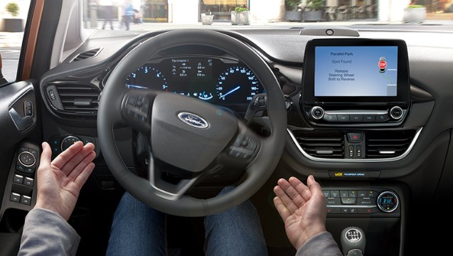 25 éve luxusextrák voltak, ma minden autóban ott vannak 7