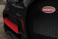 Most 1 milliárdért két Bugatti Chiront kaphatsz 19