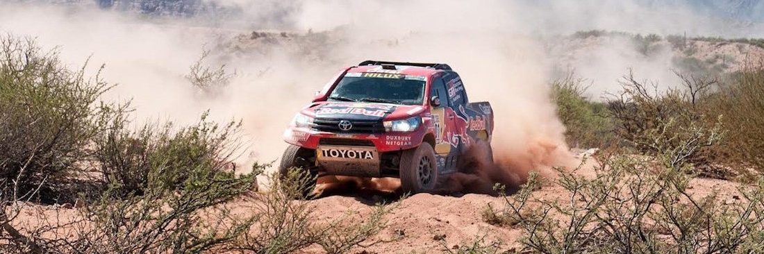 Középmotoros Toyota Hilux a Dakaron!