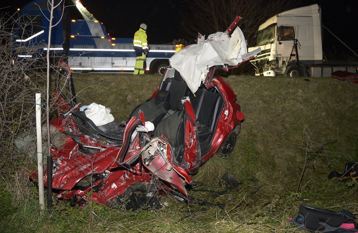 Fotókon a kisbéri szarvasgázolás, két halott 1