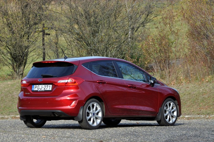 Összehasonlító teszt: turbós kisautók a szívó Yaris ellen 29 Összehasonlító teszt: turbós kisautók a szívó Yaris ellen 29