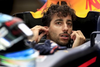 F1: Így intett be Ricciardo Grosjeannak – videó