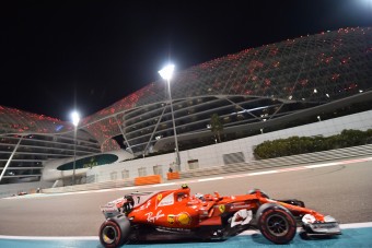 F1: A Mercedeshez szivárognak a Ferrari titkai