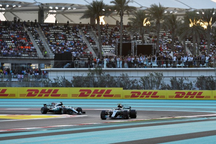 F1: Hamilton kiakadt, áttervezhetik az abu-dzabi pályát