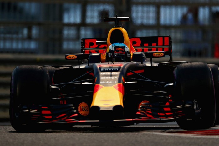 F1: Ricciardo odaszólt Räikkönennek