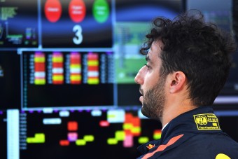 F1: Ricciardo elégedetlen a szombatokkal