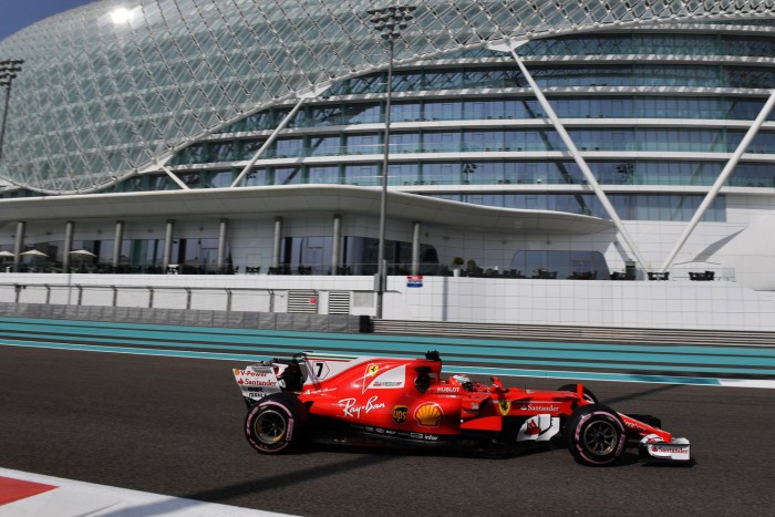 F1: Räikkönen a leggyorsabb, Alonso falnak ment