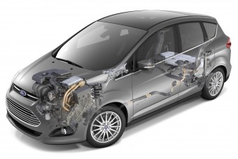 Kinyírta hibrid családi autóját a Ford