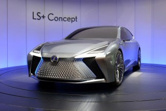 Lexus-dömping Tokióban