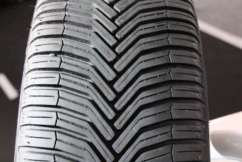 A négy évszakos gumik a magyarok új kedvencei