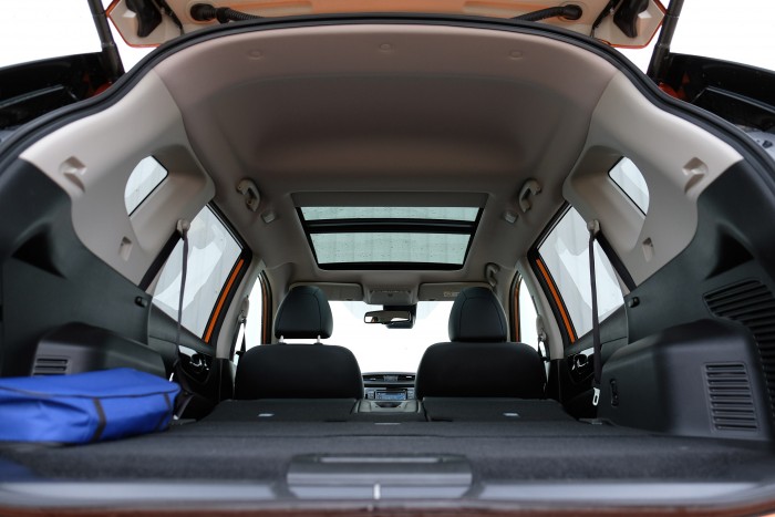 Szebb nem, csak erősebb lett: Nissan X-Trail 9