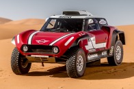 Kétféle versenyautóval indul a Dakaron a MINI 47 Kétféle versenyautóval indul a Dakaron a MINI 47