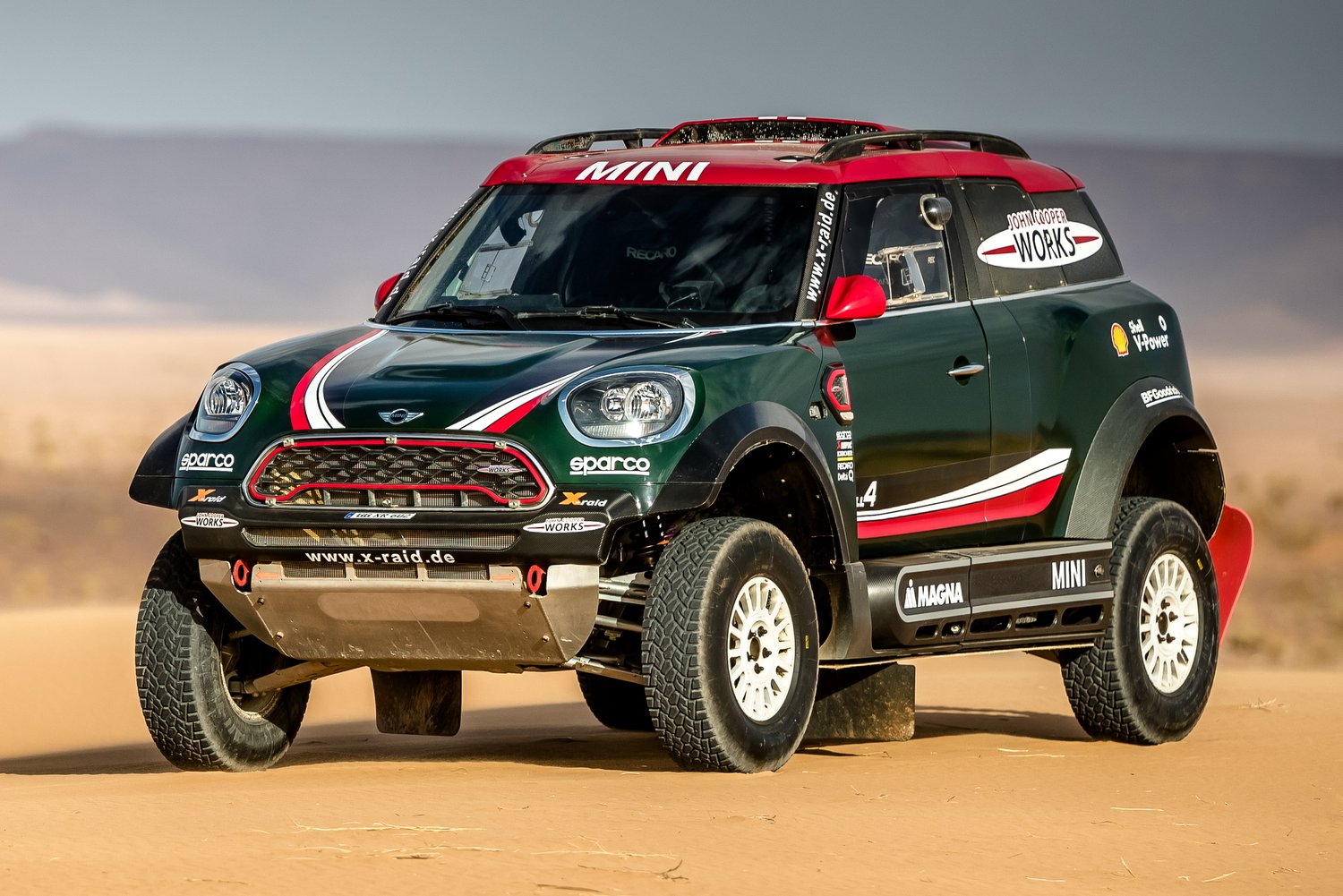 Kétféle versenyautóval indul a Dakaron a MINI 24 Kétféle versenyautóval indul a Dakaron a MINI 24