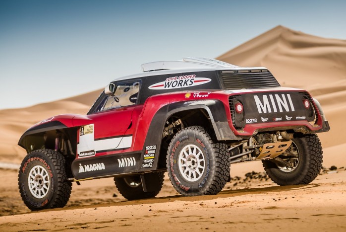 Kétféle versenyautóval indul a Dakaron a MINI 6 | Vezess Kétféle versenyautóval indul a Dakaron a MINI 6