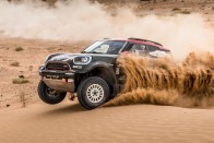 Kétféle versenyautóval indul a Dakaron a MINI 37 Kétféle versenyautóval indul a Dakaron a MINI 37