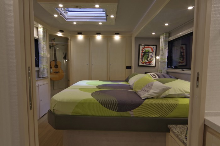 Ezzel a menő lakóautóval azonnal indulnánk 6