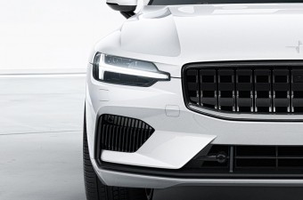 Rohamtempóban épül a Volvo luxus-villanyautó-gyára Kínában