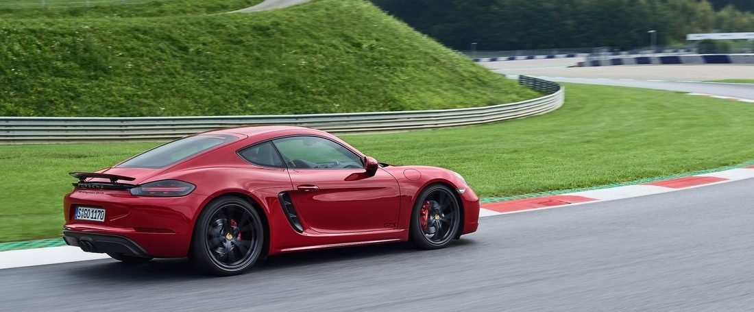 7 bitang erős autó, amihez elég volt négy henger