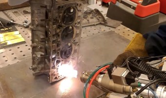 Ennél a lézerrel takarított hengerfejnél nincs ma kielégítőbb látvány