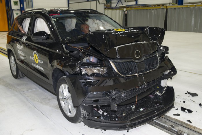 Tisztességesen véd a Škoda kompakt szabadidőjárműve 21