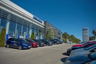 Bérek és autók: ennyit változott az életünk 25 év alatt 15 Bérek és autók: ennyit változott az életünk 25 év alatt 15