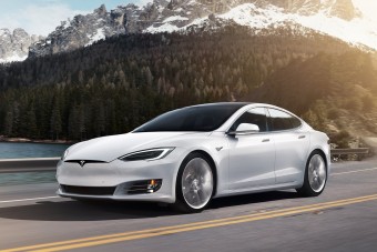 A Tesla kereskedői átverik a vásárlókat?