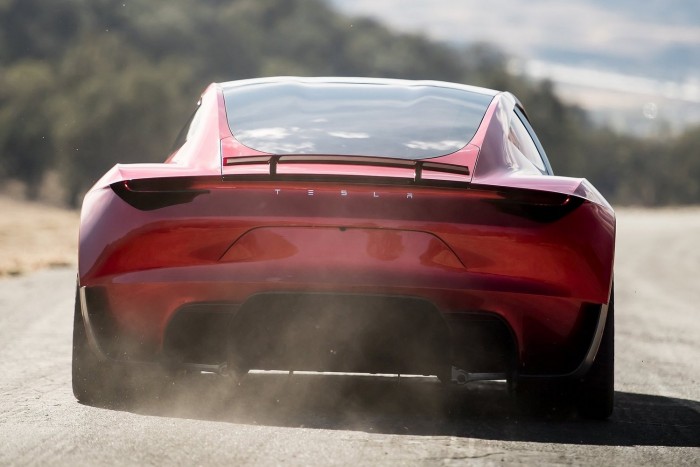 Értelmezhetetlen dolgokra képes a Tesla Roadster 5 Értelmezhetetlen dolgokra képes a Tesla Roadster 5